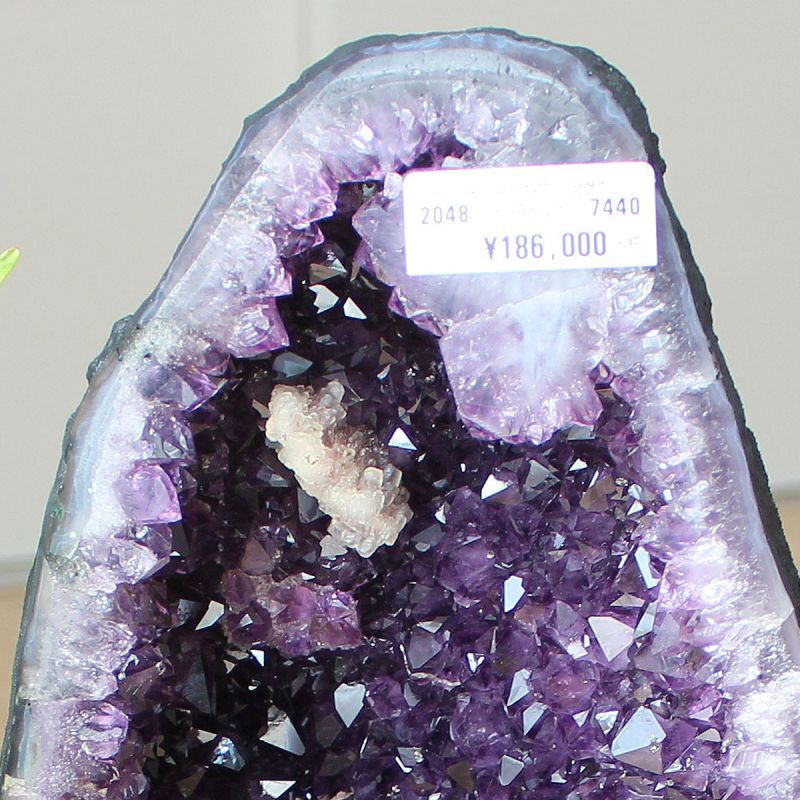 ウルグアイ産  アメジストクラスター  天然石　原石　 紫水晶 　カルサイト共生